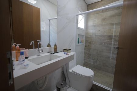 Casa à venda com 147m², 3 quartos e 3 vagasBanheiro Suíte 3