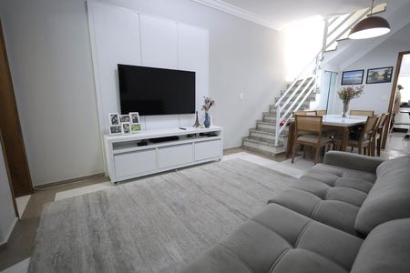 Casa à venda com 147m², 3 quartos e 3 vagasSala