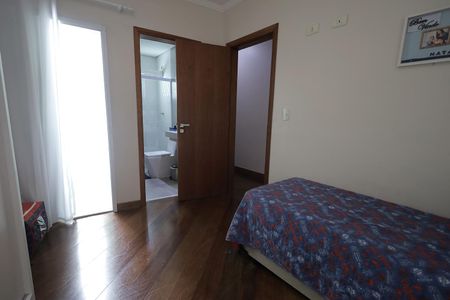 Casa à venda com 147m², 3 quartos e 3 vagasSuíte 2