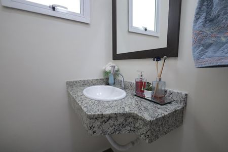 Casa à venda com 147m², 3 quartos e 3 vagasLavabo 