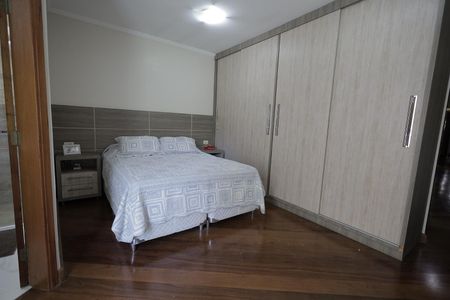 Casa à venda com 147m², 3 quartos e 3 vagasSuíte 3