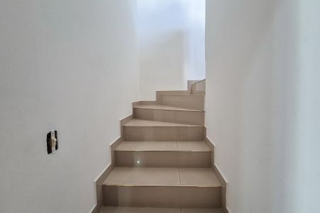 Casa para alugar com 200m², 2 quartos e 2 vagasCorredor