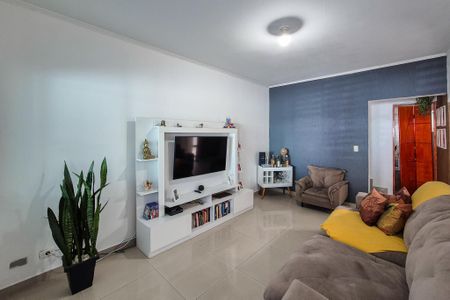 Casa para alugar com 200m², 2 quartos e 2 vagasSala