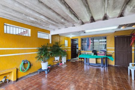 Casa à venda com 144m², 2 quartos e 2 vagas Casa à venda com 144m², 2 quartos e 2 vagasGaragem