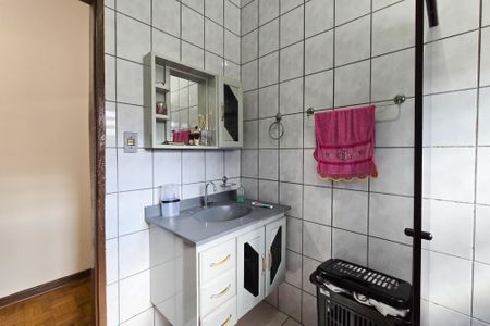 Casa à venda com 144m², 2 quartos e 2 vagas Casa à venda com 144m², 2 quartos e 2 vagasBanheiro Social