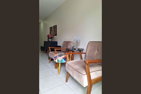 Apartamento à venda com 70m², 2 quartos e 1 vaga Apartamento à venda com 70m², 2 quartos e 1 vagaSala