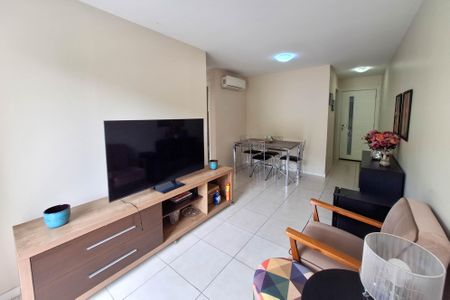 Sala de apartamento à venda com 2 quartos, 70m² em Badu, Niterói