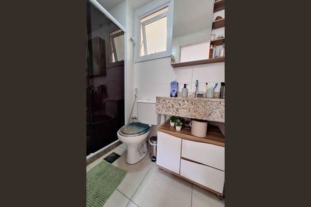 Apartamento à venda com 70m², 2 quartos e 1 vaga Apartamento à venda com 70m², 2 quartos e 1 vagaBanheiro da Suíte 1