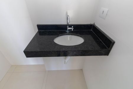 Apartamento à venda com 80m², 2 quartos e 1 vaga Apartamento à venda com 80m², 2 quartos e 1 vagaBanheiro