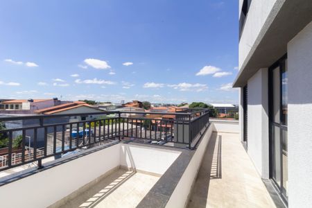 Apartamento à venda com 80m², 2 quartos e 1 vaga Apartamento à venda com 80m², 2 quartos e 1 vagaVaranda