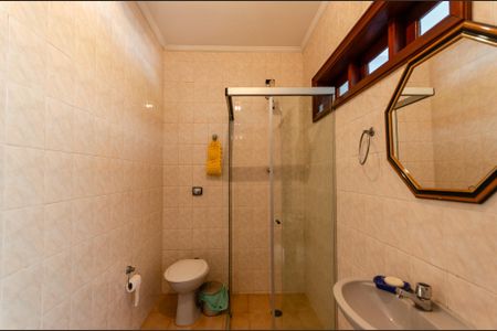 Casa à venda com 510m², 5 quartos e 6 vagas Casa à venda com 510m², 5 quartos e 6 vagasBanheiro