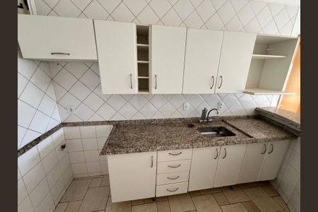 Apartamento para alugar com 70m², 2 quartos e 1 vaga Apartamento para alugar com 70m², 2 quartos e 1 vagaCozinha