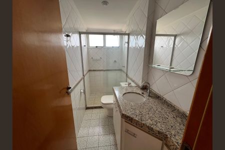 Apartamento para alugar com 70m², 2 quartos e 1 vaga Apartamento para alugar com 70m², 2 quartos e 1 vagaBanheiro da Suíte 2