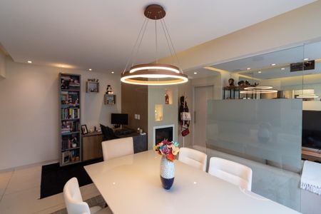 Apartamento à venda com 58m², 1 quarto e 1 vagaSala de Jantar