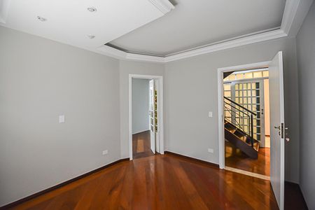 Casa de condomínio à venda com 510m², 4 quartos e 5 vagasQuarto 4 - Suíte