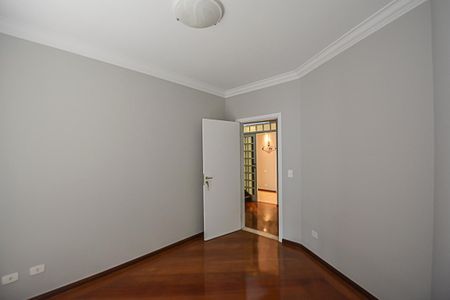 Casa de condomínio à venda com 510m², 4 quartos e 5 vagasQuarto 3 - Suíte