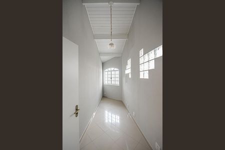 Casa de condomínio à venda com 510m², 4 quartos e 5 vagasEscritório