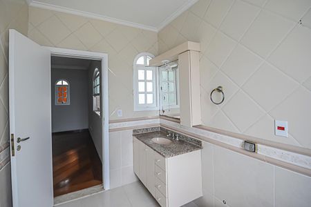 Casa de condomínio à venda com 510m², 4 quartos e 5 vagasBanheiro da Suíte 2