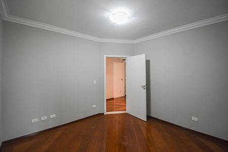 Casa de condomínio à venda com 510m², 4 quartos e 5 vagasQuarto Suíte