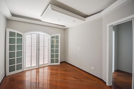 Casa de condomínio à venda com 510m², 4 quartos e 5 vagasQuarto 4 - Suíte