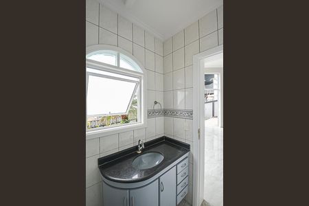 Casa de condomínio à venda com 510m², 4 quartos e 5 vagasBanheiro de serviço 2