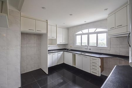 Casa de condomínio à venda com 510m², 4 quartos e 5 vagasCozinha