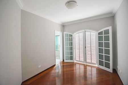 Casa de condomínio à venda com 510m², 4 quartos e 5 vagasQuarto 3 - Suíte