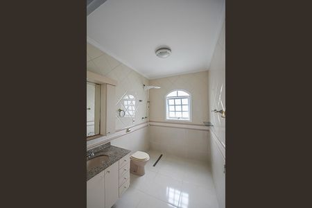 Casa de condomínio à venda com 510m², 4 quartos e 5 vagasBanheiro da Suíte 2