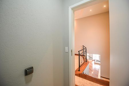 Casa de condomínio à venda com 510m², 4 quartos e 5 vagasLavabo 1