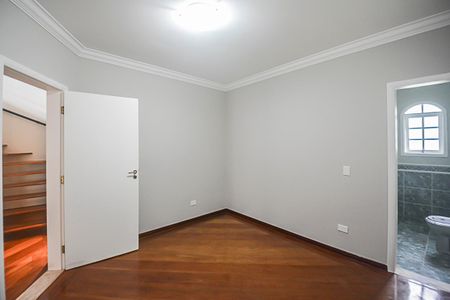 Casa de condomínio à venda com 510m², 4 quartos e 5 vagasQuarto Suíte