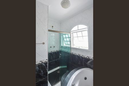 Casa de condomínio à venda com 510m², 4 quartos e 5 vagasBanheiro da Suíte 4