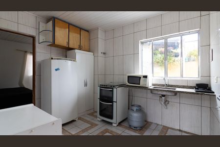 Cozinha de casa para alugar com 1 quarto, 35m² em Vila Paranagua, São Paulo