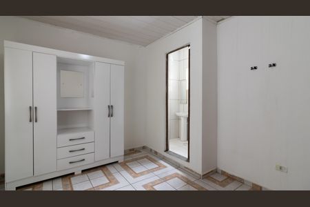 Sala/Quarto de casa para alugar com 1 quarto, 35m² em Vila Paranagua, São Paulo