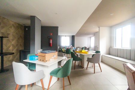 Apartamento para alugar com 41m², 2 quartos e sem vaga Apartamento para alugar com 41m², 2 quartos e sem vagaÁrea comum - Salão de festas