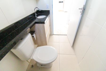Banheiro de apartamento para alugar com 2 quartos, 41m² em Artur Alvim, São Paulo