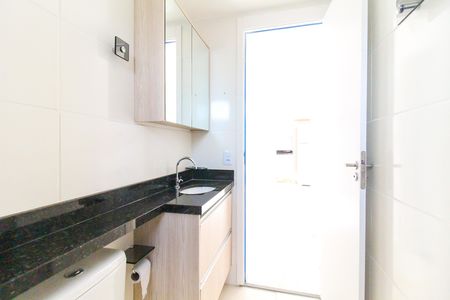 Apartamento para alugar com 41m², 2 quartos e sem vaga Apartamento para alugar com 41m², 2 quartos e sem vagaBanheiro