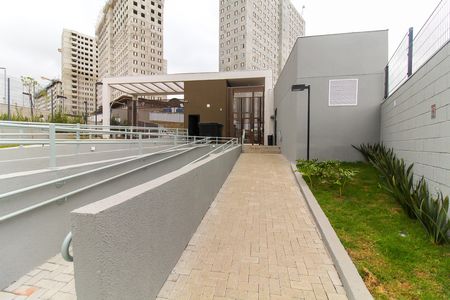 Apartamento para alugar com 41m², 2 quartos e sem vaga Apartamento para alugar com 41m², 2 quartos e sem vagaEntrada