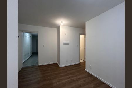 Sala de apartamento para alugar com 2 quartos, 38m² em Vila Marina, São Paulo