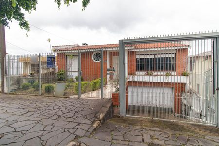 Casa à venda com 404m², 4 quartos e 5 vagasFachada