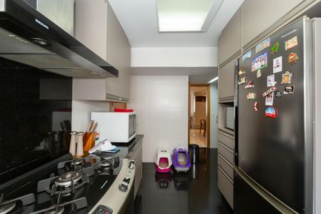 Apartamento à venda com 147m², 4 quartos e 4 vagasCOZINHA