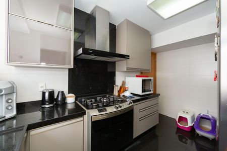 Apartamento à venda com 147m², 4 quartos e 4 vagasCOZINHA