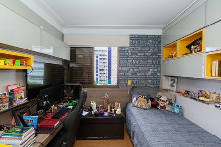 Apartamento à venda com 147m², 4 quartos e 4 vagasQUARTO3