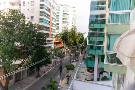 Apartamento à venda com 120m², 3 quartos e 1 vaga Apartamento à venda com 120m², 3 quartos e 1 vagaVista da Suíte