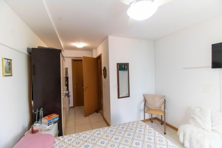Apartamento à venda com 120m², 3 quartos e 1 vaga Apartamento à venda com 120m², 3 quartos e 1 vagaSuíte