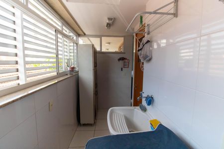 Apartamento à venda com 120m², 3 quartos e 1 vaga Apartamento à venda com 120m², 3 quartos e 1 vagaÁrea de Serviço