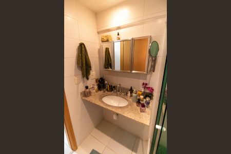 Apartamento à venda com 120m², 3 quartos e 1 vaga Apartamento à venda com 120m², 3 quartos e 1 vagaBanheiro da Suíte 1