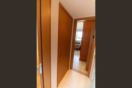 Apartamento à venda com 120m², 3 quartos e 1 vaga Apartamento à venda com 120m², 3 quartos e 1 vagaBanheiro das Suítes