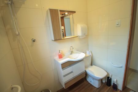 Casa à venda com 140m², 2 quartos e 1 vaga