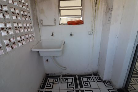 Casa para alugar com 48m², 2 quartos e 1 vagaÁrea de Serviço