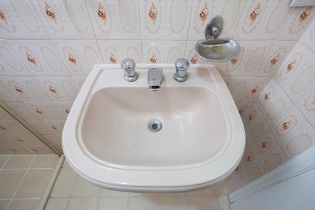 Casa para alugar com 60m², 2 quartos e sem vagaBanheiro